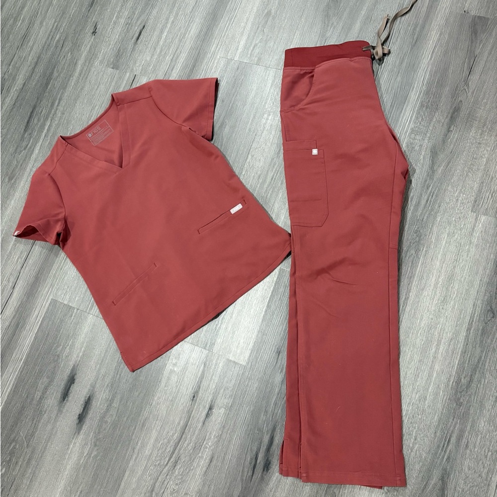 Figs Dark Cherry Scrub Set